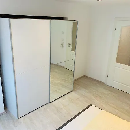 Apartment Mentes